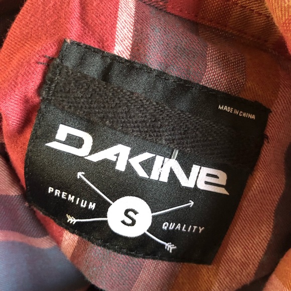 Dakine Button Up Shirt - Picture 5 of 5